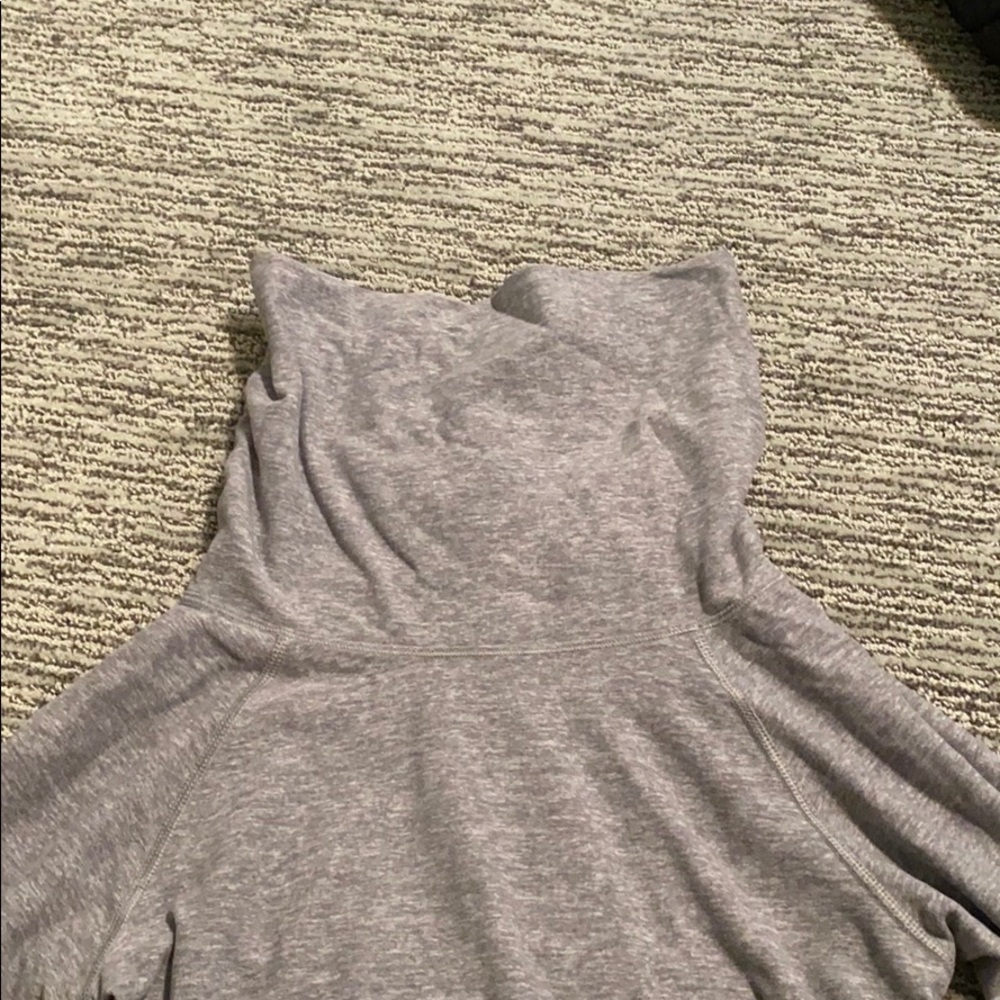 Lululemon Turtle Neck Pull Over - Picture 6 of 9